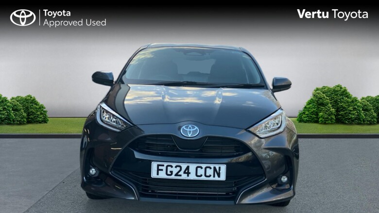 Toyota Yaris 1.5 Hybrid Design 5dr CVT Hybrid Hatchback
